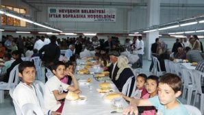 Nevşehir Belediyesi İftar Çadırında Ramazan Ayı Boyunca Her Gün 1500 Kişi İftar Yapacak