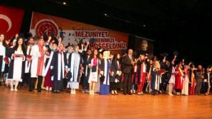 Nevşehir Hacıbektaş Veli Üniversitesinde 3506 Öğrenci Mezuniyet Heyecanı Yaşadı